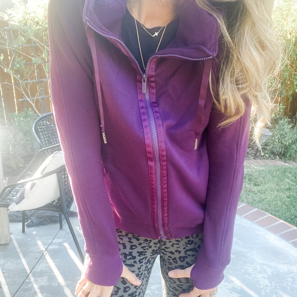 Lululemon Sweatshirt